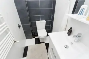 Apartament cu 2 camere de inchiriat in zona Independentei-Tractorul - imagine 5