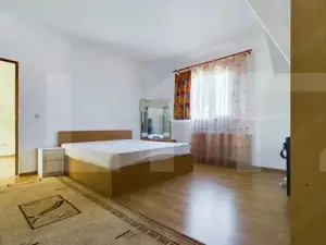 Apartament cu 4 camere, in zona Bucovina