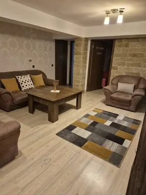 Apartament cu trei camere de închiriat, zona liniștită  - imagine 3