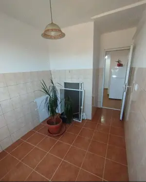 Apartament 2 camere decomandat   Tomis Nord, vizavi de Rovere - imagine 3