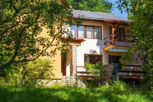 Casa de vanzare in Sangeorz-Bai - imagine 2