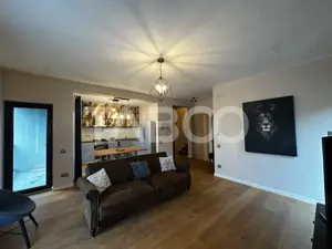 Apartament in vila 3 camere decomandate 2 bai si piscina exterioara