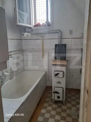 Casa renovabila, 3 camere in zona Centrala - imagine 13