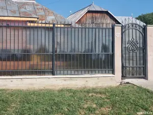 vand porti si garduri fier forjat