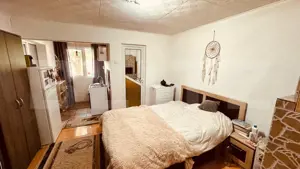 Casa mare 8 camere si 700 mp teren in Miroslava langa Family Market - imagine 4