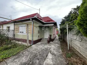 Casa de vanzare, 85mp, zona Micro 14