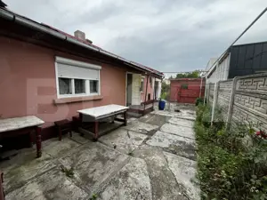 Casa de vanzare, 85mp, zona Micro 14 - imagine 2