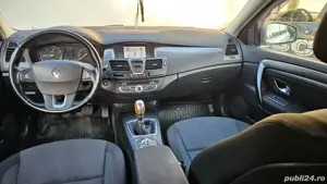 Renault Laguna 1.5DCI Navigație Mare Xenon jante 17 - imagine 2 Renault Laguna 1.5DCI Navigație Mare Xenon jante 17 - imagine 2