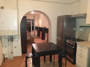 Dau in chirie casa in Cluj Napoca la 100 m de UMF IULIU HATIEGANU - imagine 6