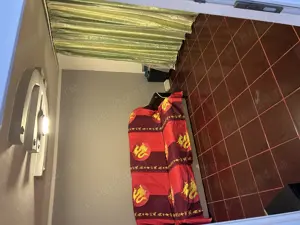 Casă de vânzare , 5 min de parc spital - imagine 4