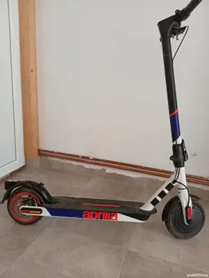Trotineta electrica Aprilia ESRZ 