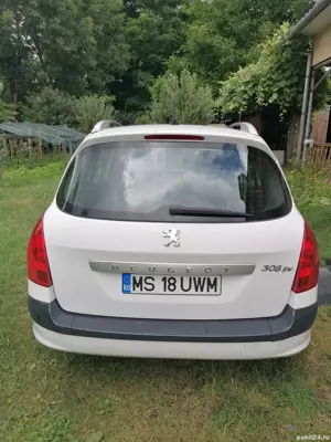 Vând Peugeot 308 sw 16hdi 2010  - imagine 4