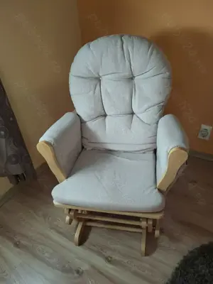 Fotoliu balansoar din lemn