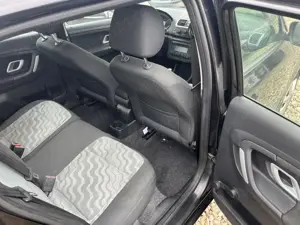 Skoda Fabia 1.2 Benzina Combi 2010 - imagine 9