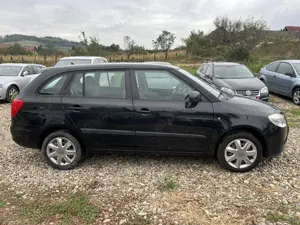 Skoda Fabia 1.2 Benzina Combi 2010 - imagine 2