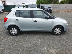 Skoda Fabia 1.2HTP, facelift 2010 - imagine 5