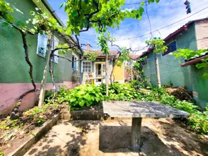 Casa 3 camere, Strada Izvorului, 306mp curte