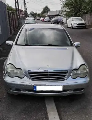Mercedes - Benz C200 CDI - imagine 3
