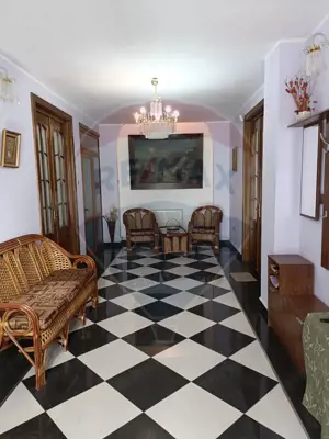 Casă cu piscină de vânzare în zona Piața Centrală Galați - imagine 2