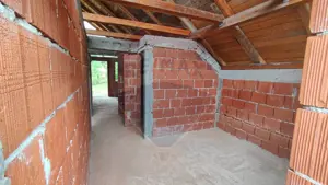 Casă de vacanta cu 6 camere de vanzare Suncuius - imagine 5