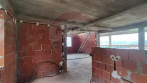 Casă de vacanta cu 6 camere de vanzare Suncuius - imagine 3