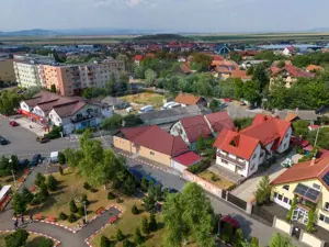 Investitie! Casă si Spatiu comercial,  in Sacele! - imagine 6