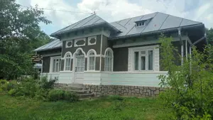 Vând casa loc.Stefan cel Mare