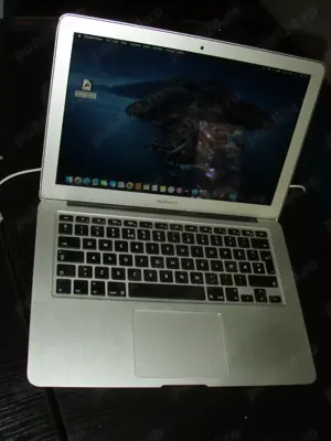 Macbook Air 13'' Mid 2012 i5 1.8Ghz SSD 120Gb 4Gb bateria 5 ore