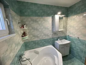 Direct proprietar! Casă cu 7 camere, garaj, curte cu flori și pomi fructiferi   Florești, Str.Horea - imagine 8