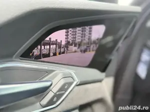 Audi e-tron electric - imagine 4