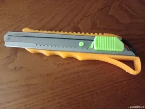 Cuțit de tăiat hârtie nou, cutter