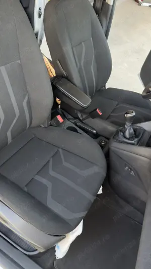 Ford Transit connect - imagine 5