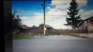 Vand ( inchiriez) teren