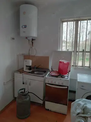 Casa si teren in județul Vâlcea comuna Lădești sat Chiricești - imagine 10