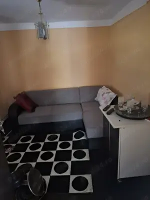 Casă în comuna Săvârșin  - imagine 2