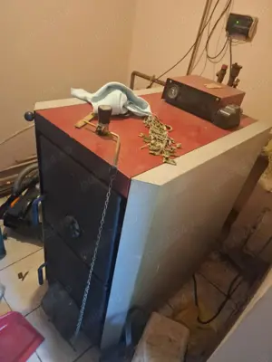 Casă în comuna Săvârșin  - imagine 6