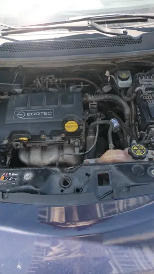 Vînd Opel corsa E  2015 b+ g