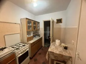 Caransebes, 4 Cam., Dec., Et., 2, Zona Nord - imagine 7