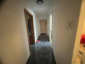 Caransebes, 4 Cam., Dec., Et., 2, Zona Nord - imagine 16