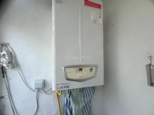 Caransebes, 4 Cam., Dec., Et., 2, Zona Nord - imagine 19