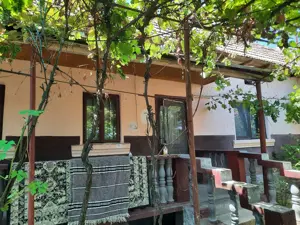 Casa cu teren de 5100 mp in orasul Babeni strada Romani - imagine 4 Casa cu teren de 5100 mp in orasul Babeni strada Romani - imagine 4