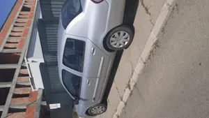 Vând Renault Symbol 1,4 benzină  - imagine 3