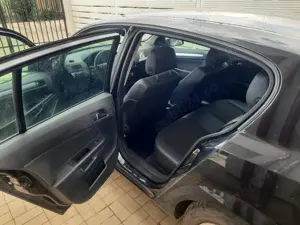 Opel Astra H 2009 1.6 benzina automata - imagine 4