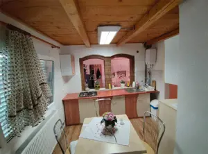 Cabana ta de vis  #238;n inima naturii – Padurea Neagra - Bihor - imagine 13