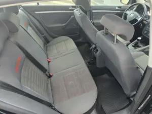 Vand Vw Golf 5 - 1.9 Tdi - imagine 6