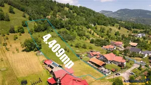 View superb:intravilan,constructie rezidenta hotel, 2.327 mp,Moieciu de Jos, Bran - imagine 17