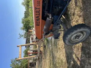 Tractor Renault 560 - imagine 2