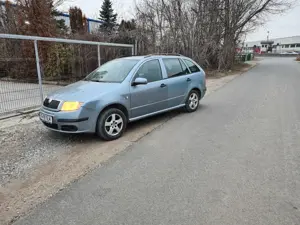 SKODA FABIA Combi, 1.2 HTP benzina, numai 84000km, an 2006 - imagine 7