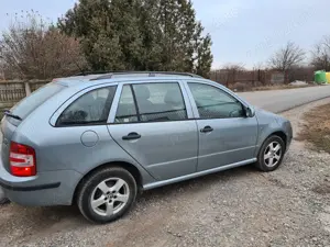 SKODA FABIA Combi, 1.2 HTP benzina, numai 84000km, an 2006 - imagine 2