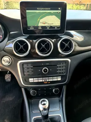 Mercedes Benz CLA 180 D ,  2017 - imagine 8 Mercedes Benz CLA 180 D ,  2017 - imagine 8